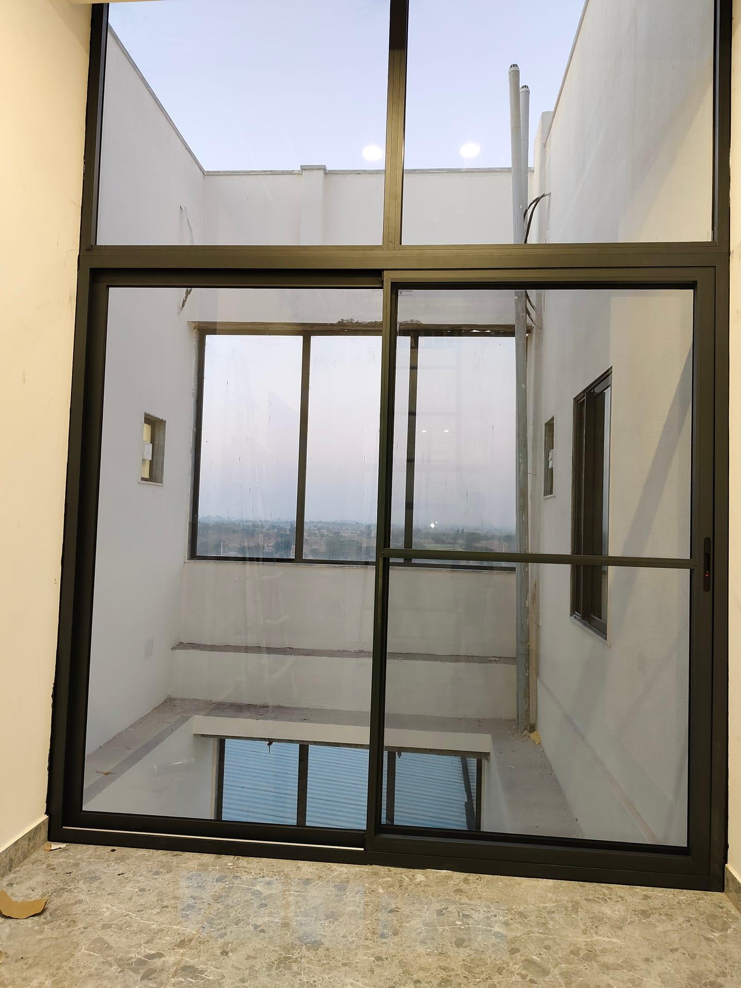Aluminium Sliders — image 34