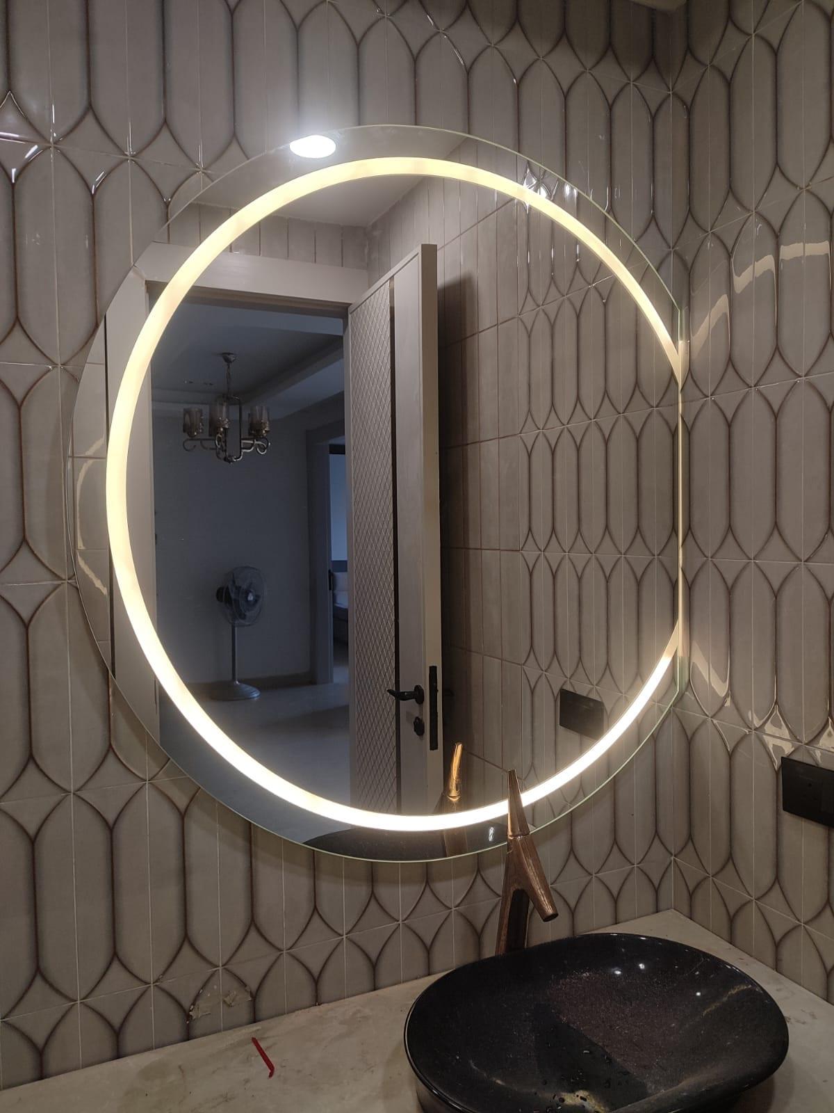 Mirror — image 13