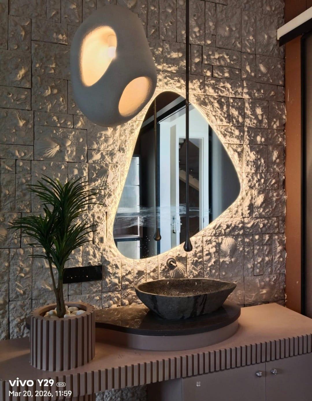Mirror — image 32