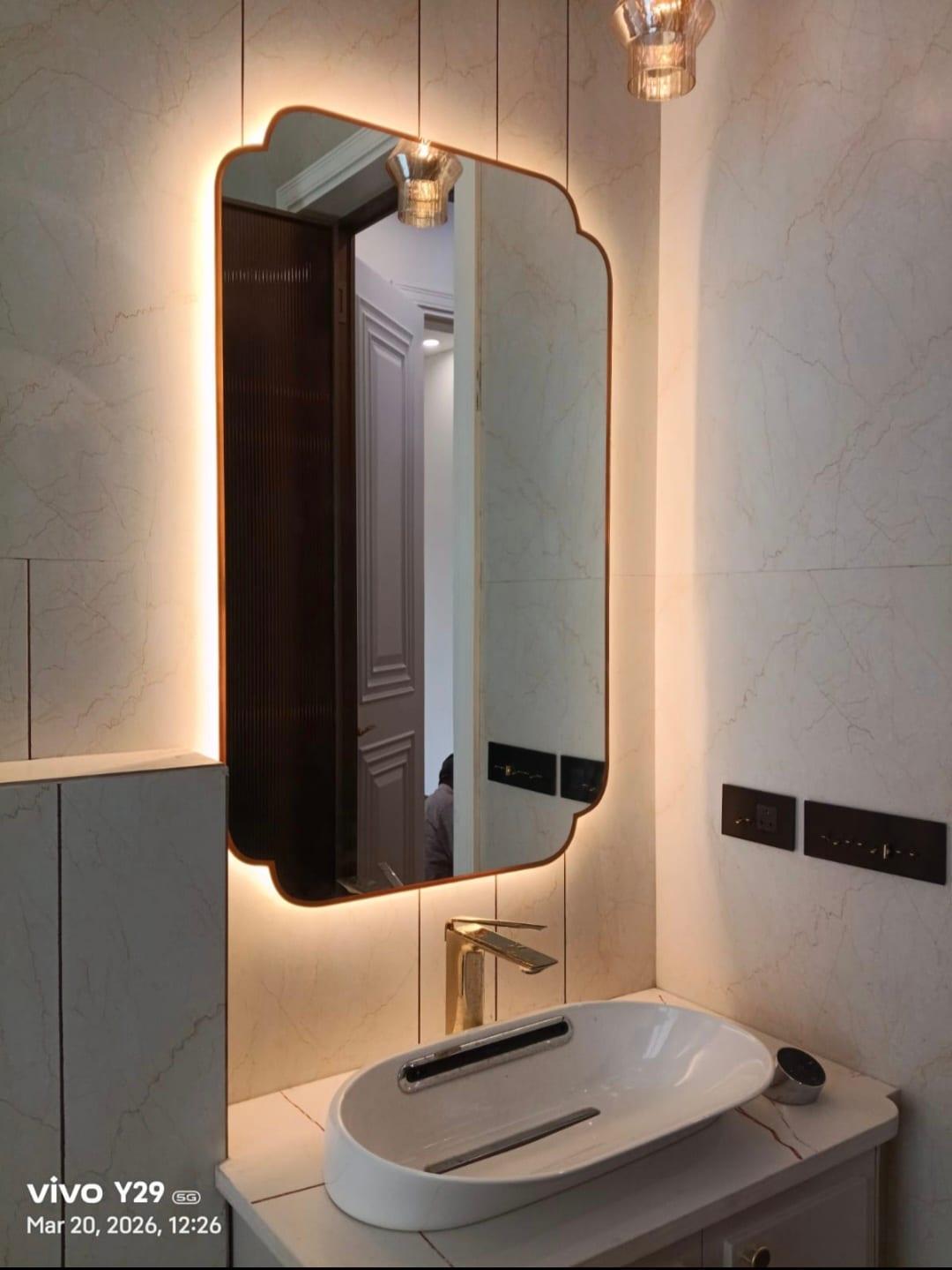 Mirror — image 36