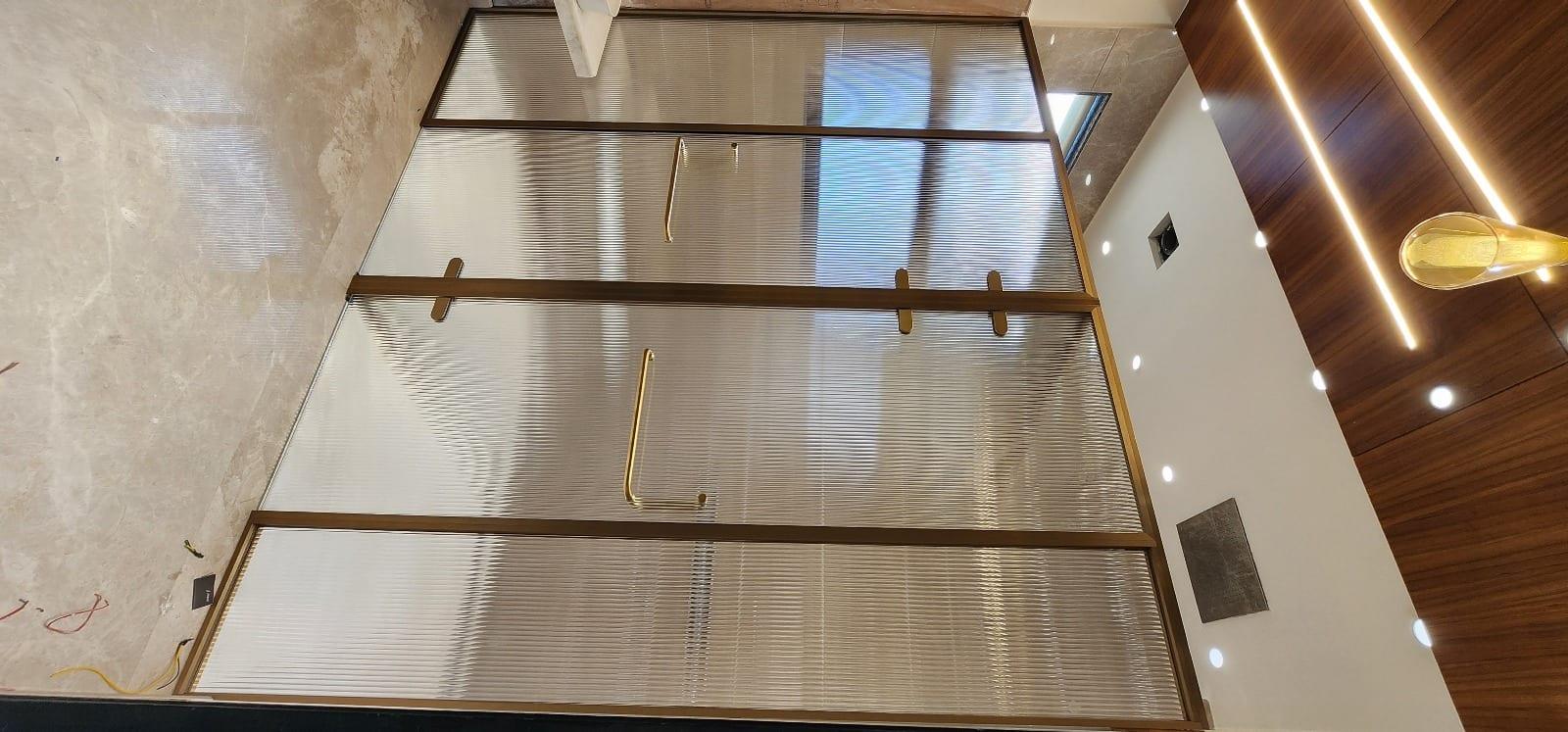 Shower Partition — image 5