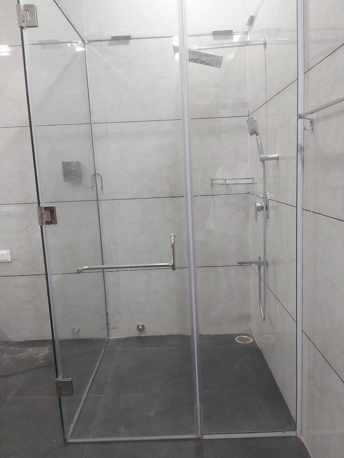 Shower Partition — image 3