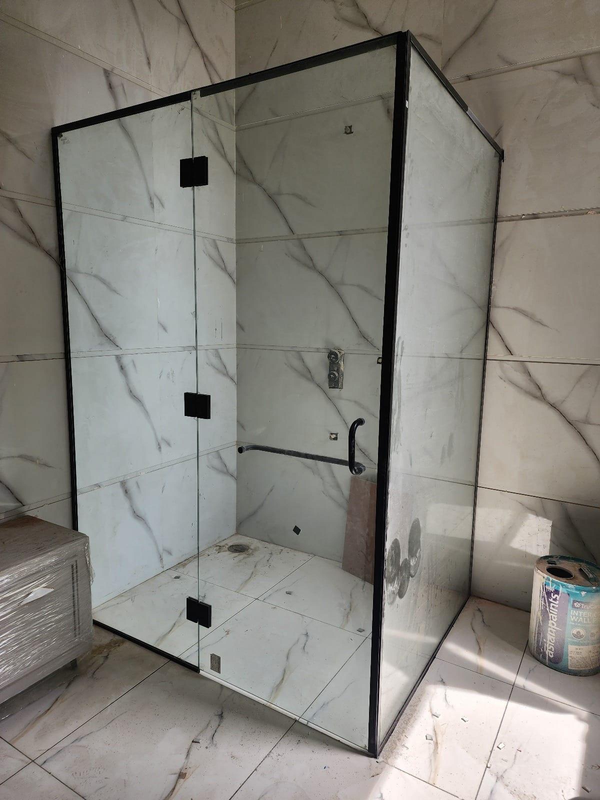 Shower Partition — image 14