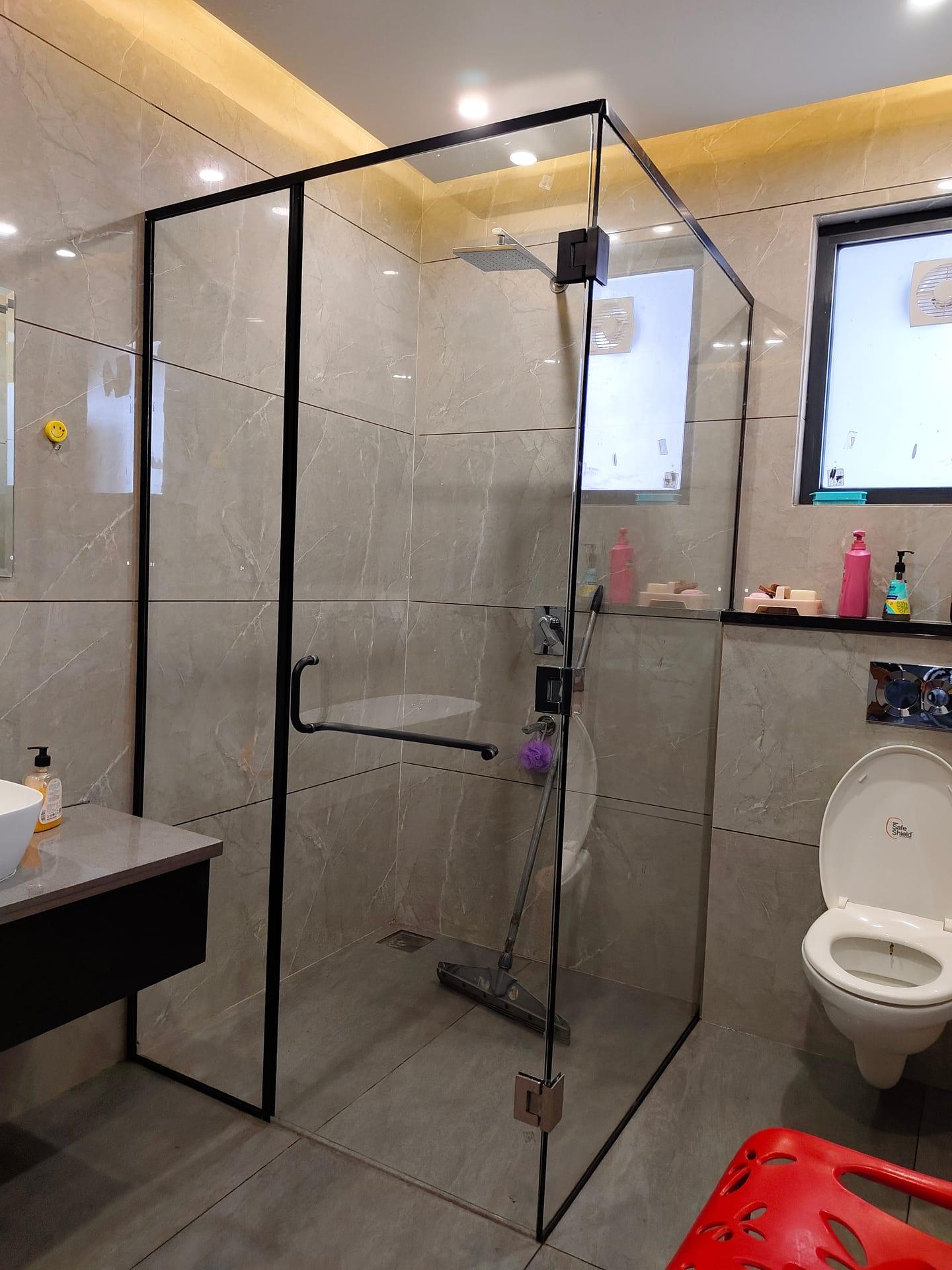 Shower Partition — image 16