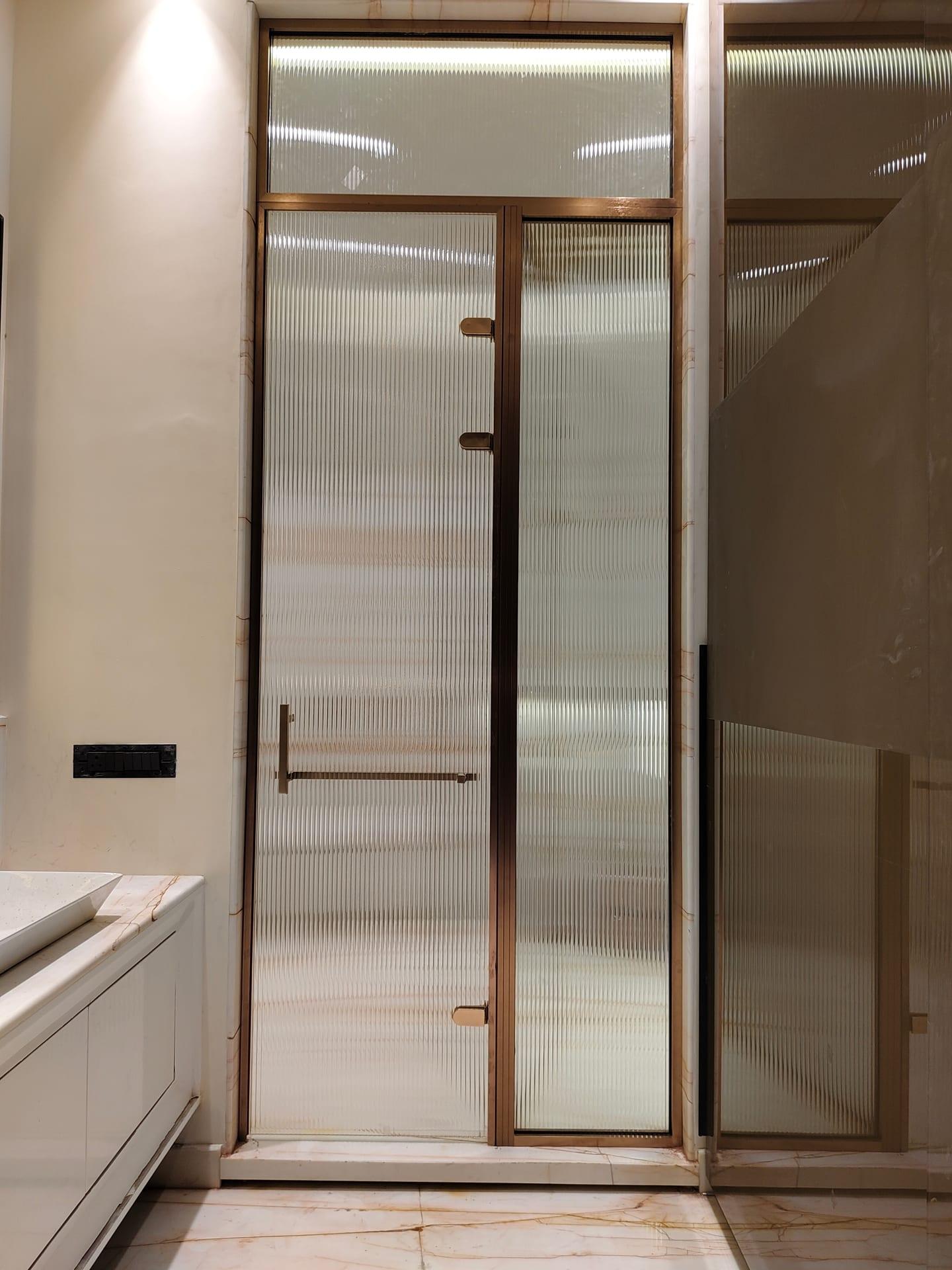Shower Partition — image 20