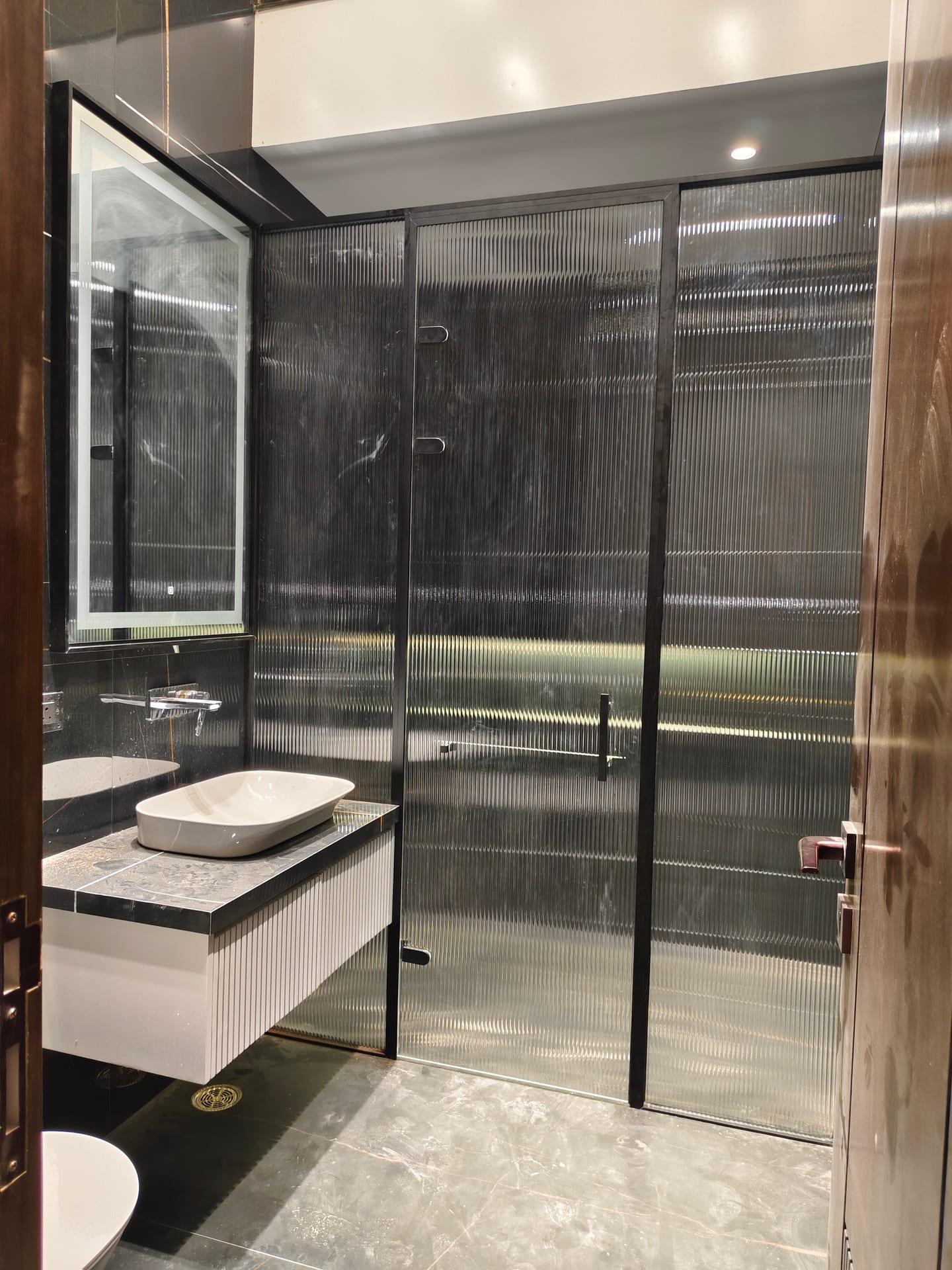 Shower Partition — image 21