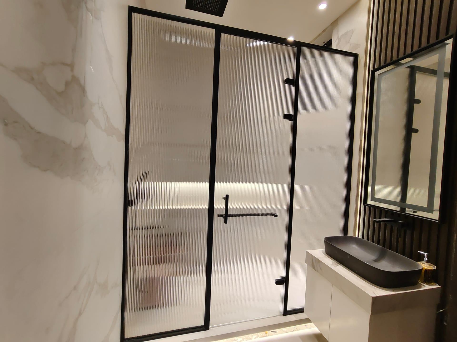 Shower Partition — image 23