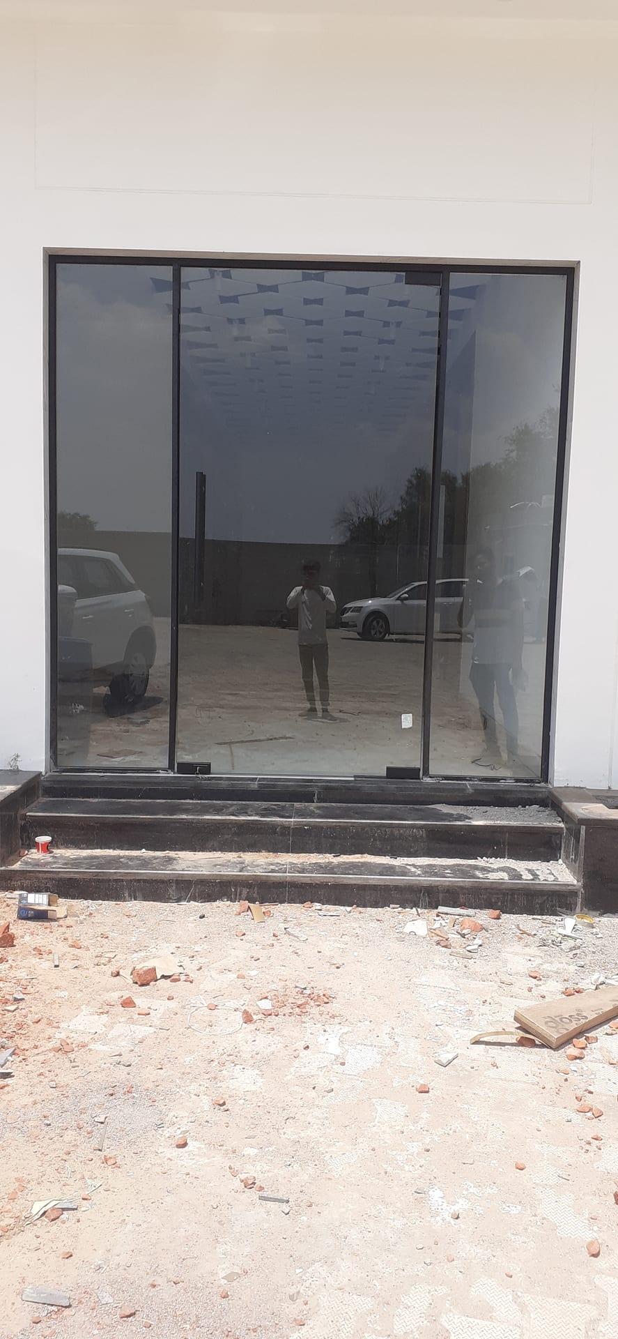 Toughened Glass Partition — image 5