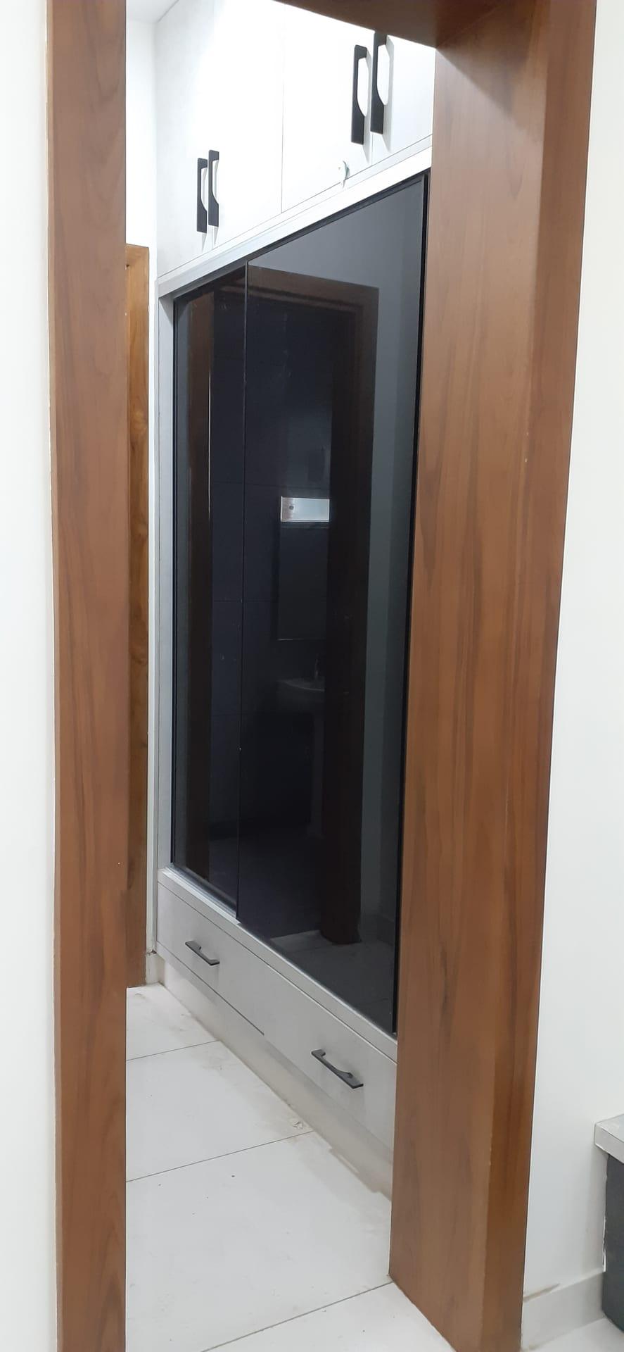 Wardrobe — image 2