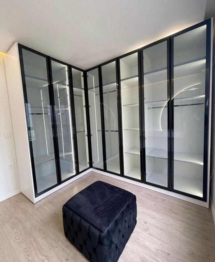 Wardrobe — image 3