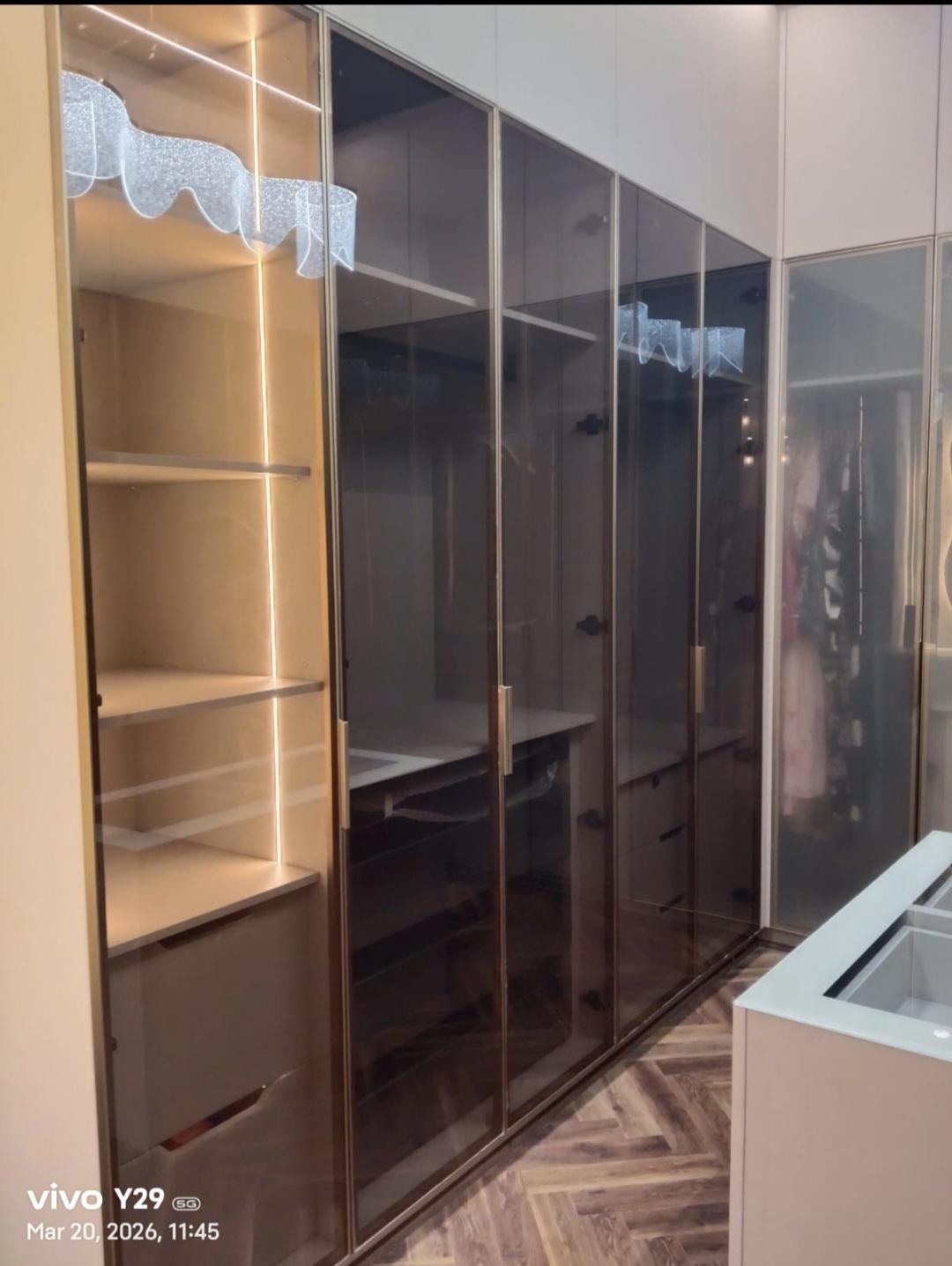Wardrobe — image 4